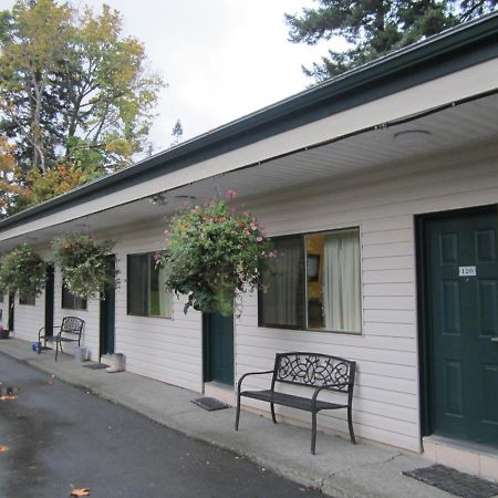 Heritage River Inn Campbell River Exterior photo